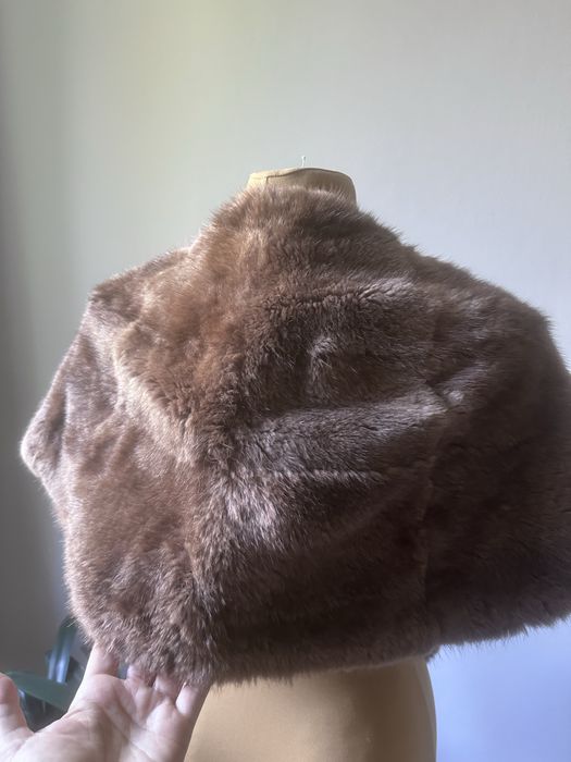 Etola z naturalnego piżmaka