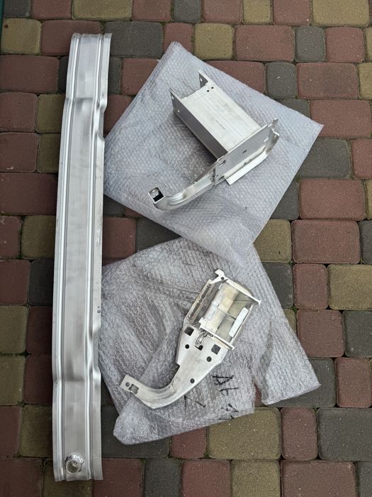 Підсилювач балка бампера Audi A6 c7; A7 4G