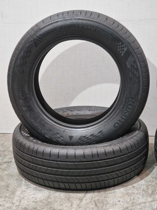 [Como Novos] 4 Pneus 215/65R17 KUMHO