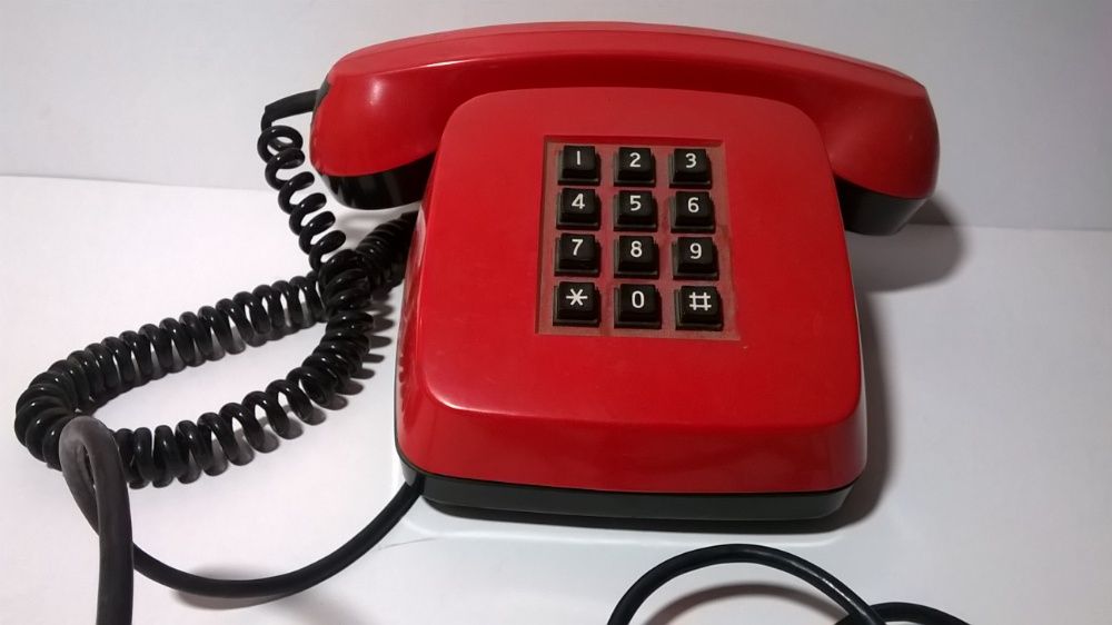 Телефони дві штуки