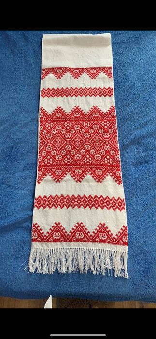 Рушники вишиті низинкою