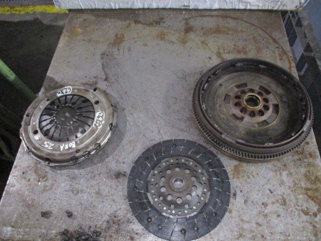 Kit embraiagem VOLKSWAGEN Bora (1J2)