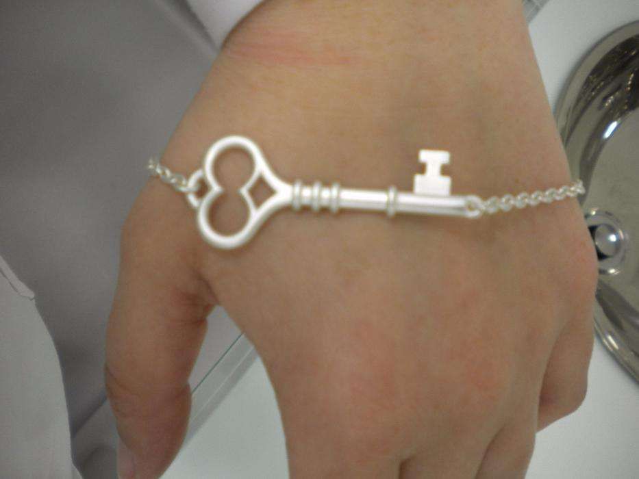 Colar + Pulseira chave prateado NOVO