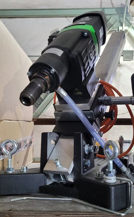 Прокат машина свердлильна на магнітній подушці, алмазне свердління.