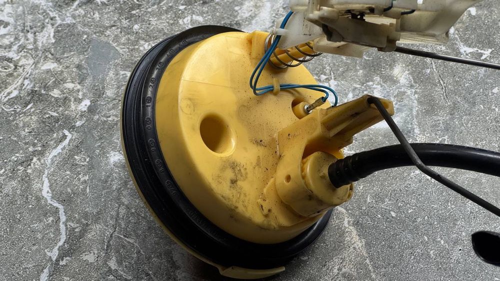 Поплавок Датчик рівня палива БМВ Е46 дизель поплавок бмв е46 дизель