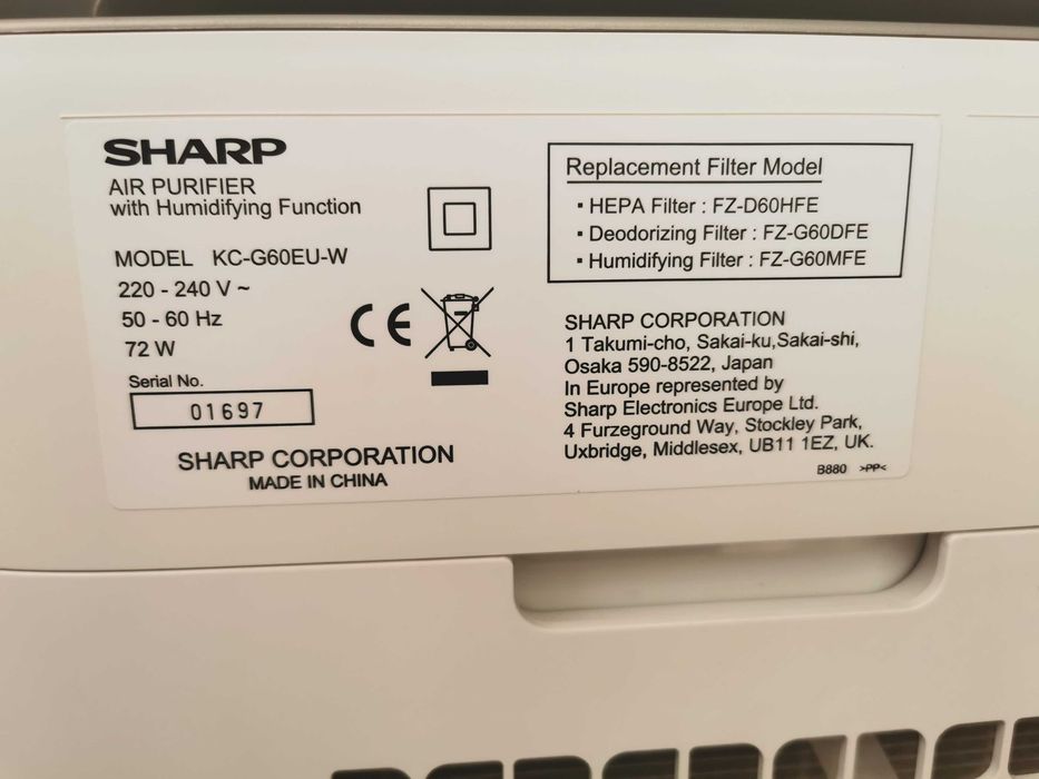 SHARP  KC-G60EUW oczyszczacz powietrza z nawilżaczem.