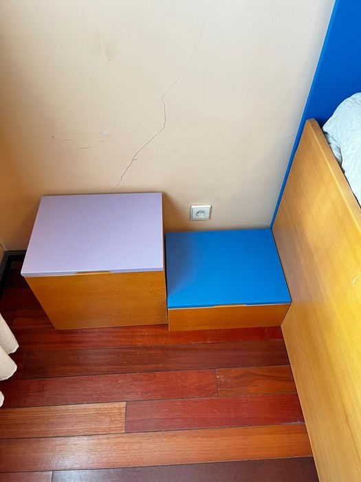 Quarto completo com roupa de cama incluída