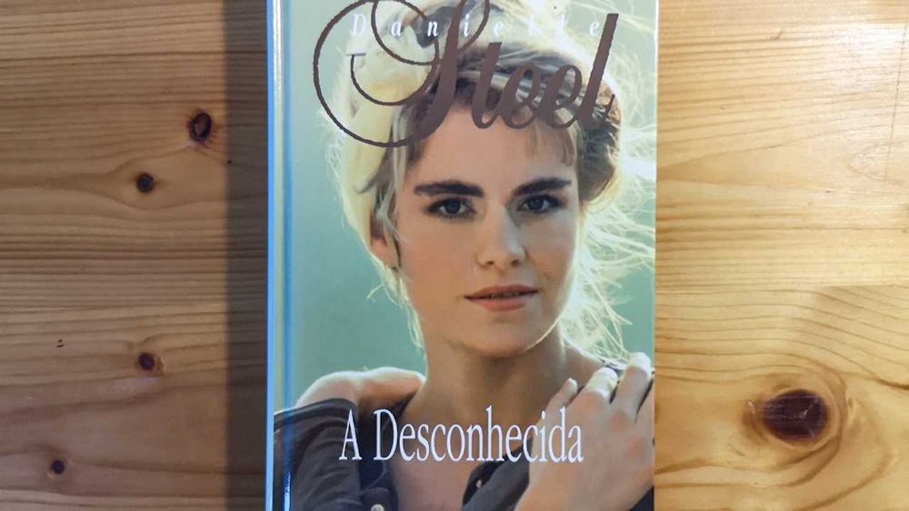Danielle Steel - A Desconhecida - Livro