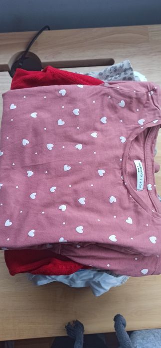 Ubranka dla dziewczynki 116