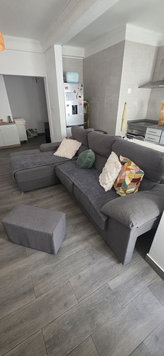 Sofá Chaise Long com puff