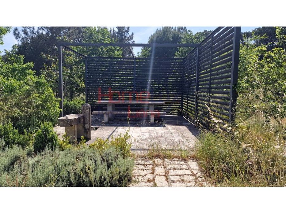 Rustic Estate in Santar