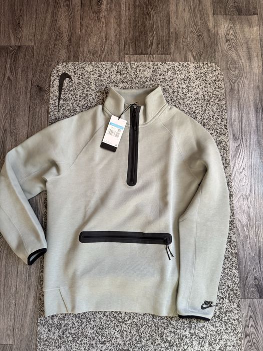 Nike tech fleece