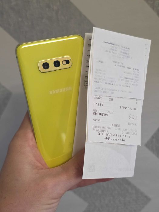 Samsung S10e офіційний , є чек та комплект