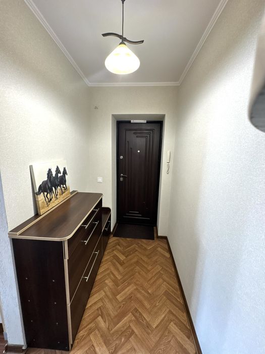Продам велику та сонячну 2 кімнатну квартиру