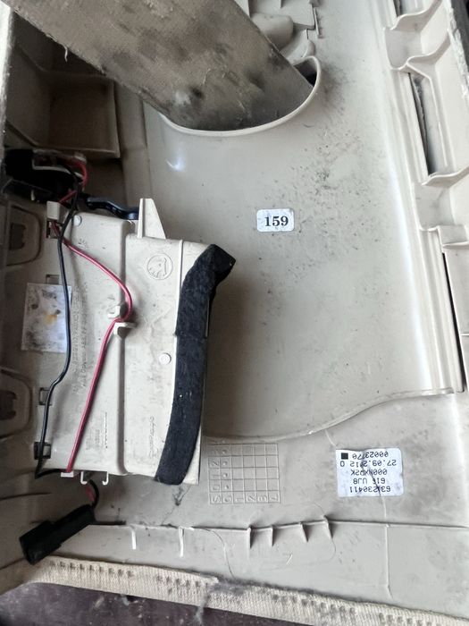 Skoda SuperB pasy zaślepki pasów bezpieczenstwa komplet pas