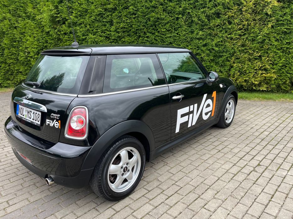 Mini One 1,6 klima niski przebieg