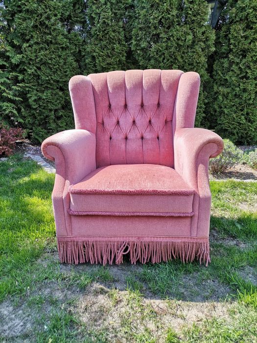 Wyprzedaż starych mebli z duszą - Walentynkowe rabaty