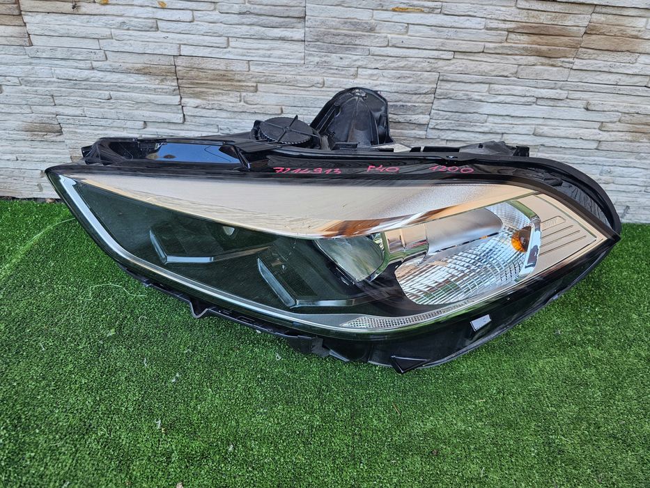 lampa bmw 1 f40 7214913