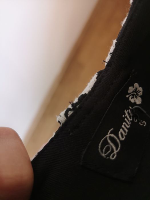 Sukienka czarna biała boho dekold v h 36 S zara elegancka