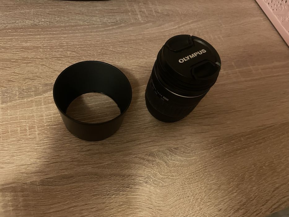 Продам  довгофокусний об’єктив Olympus zuiko digital ED 40-150mm 1:4-5