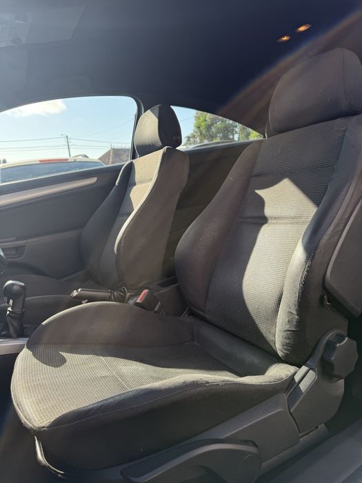 Opel Astra GTC 1.3CDTi 90CV