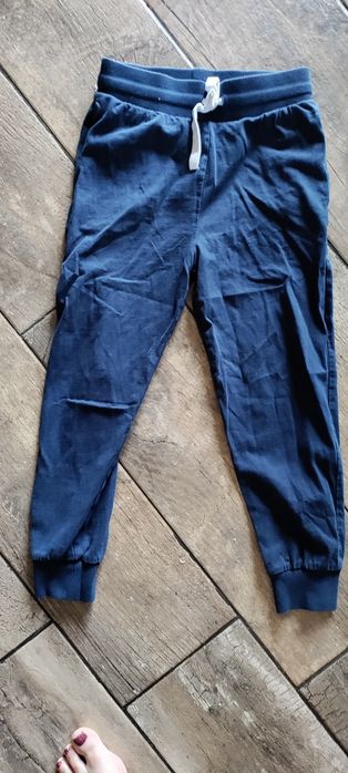 Cienkie spodnie dresowe chłopięce 134 h&m