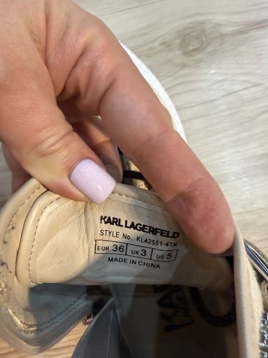 Продам оринігальні ботинки Karl LG