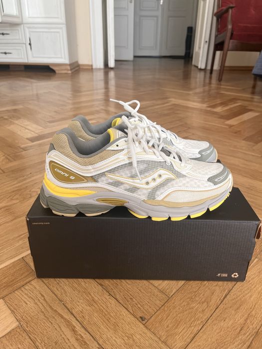 Saucony ProGrid Omni 9