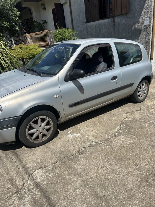 Renault Clio 2 1.2 8v