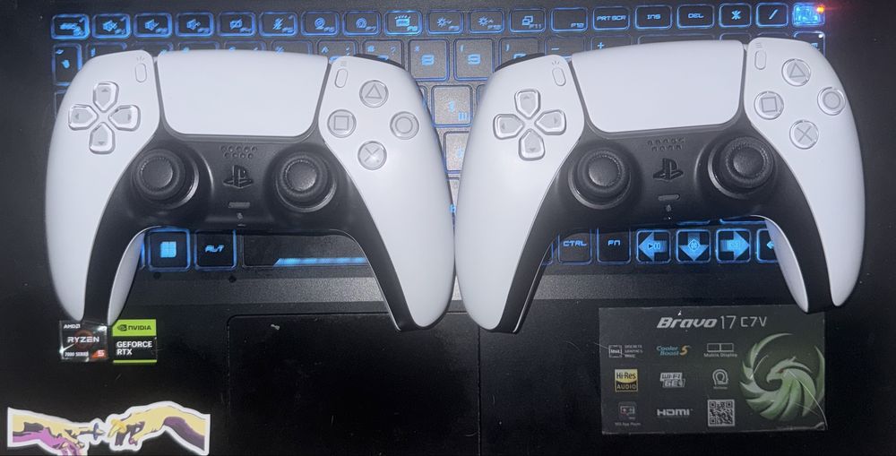 Два джостика playstation 5 в отличном состоянии