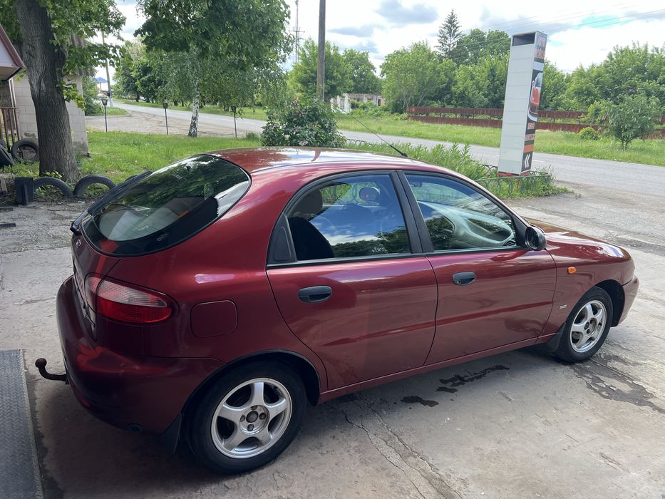 Продам Deawoo Lanos 1.5 (газ 4 вписан )пробег 96 тыс