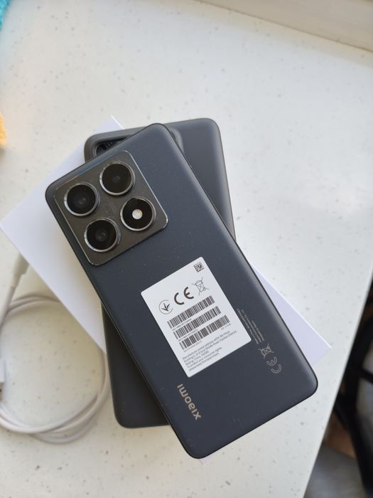 Продам Xiaomi 14T Pro Titan black