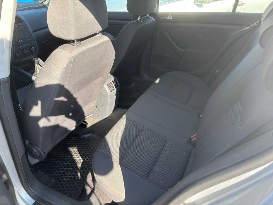 VW GOLF V*1.9TDI 105KM*BKC*5dr*Klimatronik*oryg. przebieg*z Niemiec