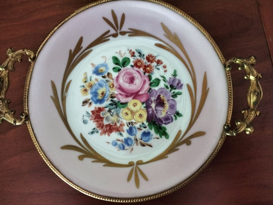 Pequena Salva / Pires em Porcelana Francesa Estilo Limoges com Pegas em Bronze - 14cm