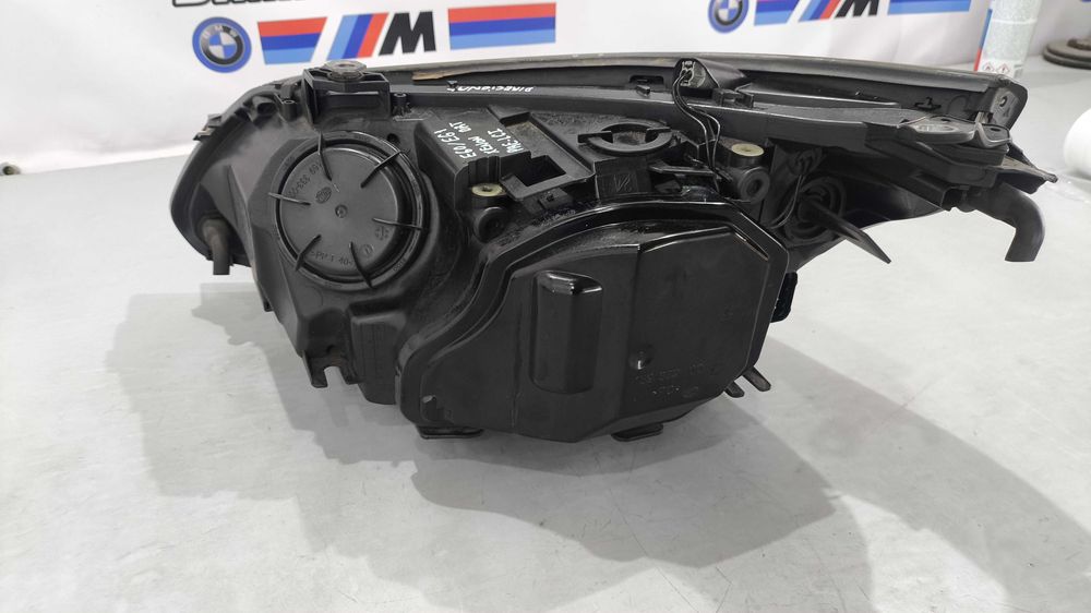Farol BMW Serie 5 (E60/E61) Direito Xénon Direcional Pré-LCI