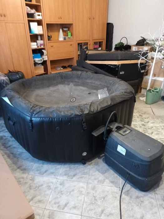 Pompa wraz z jacuzzi