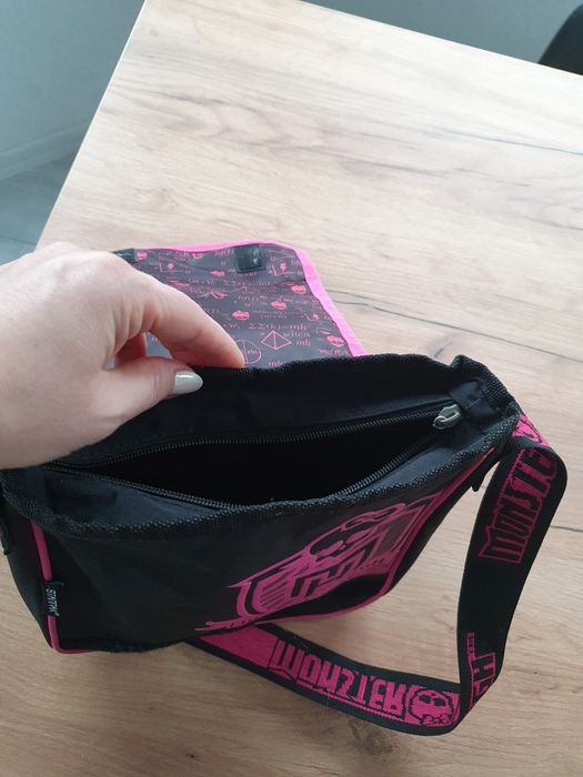 Torebka Monster High Listonoszka