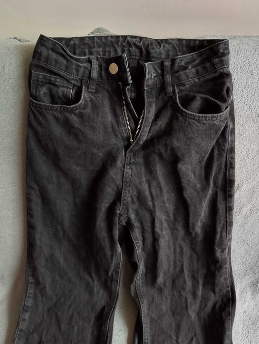 Jeansy dzwony damskie.