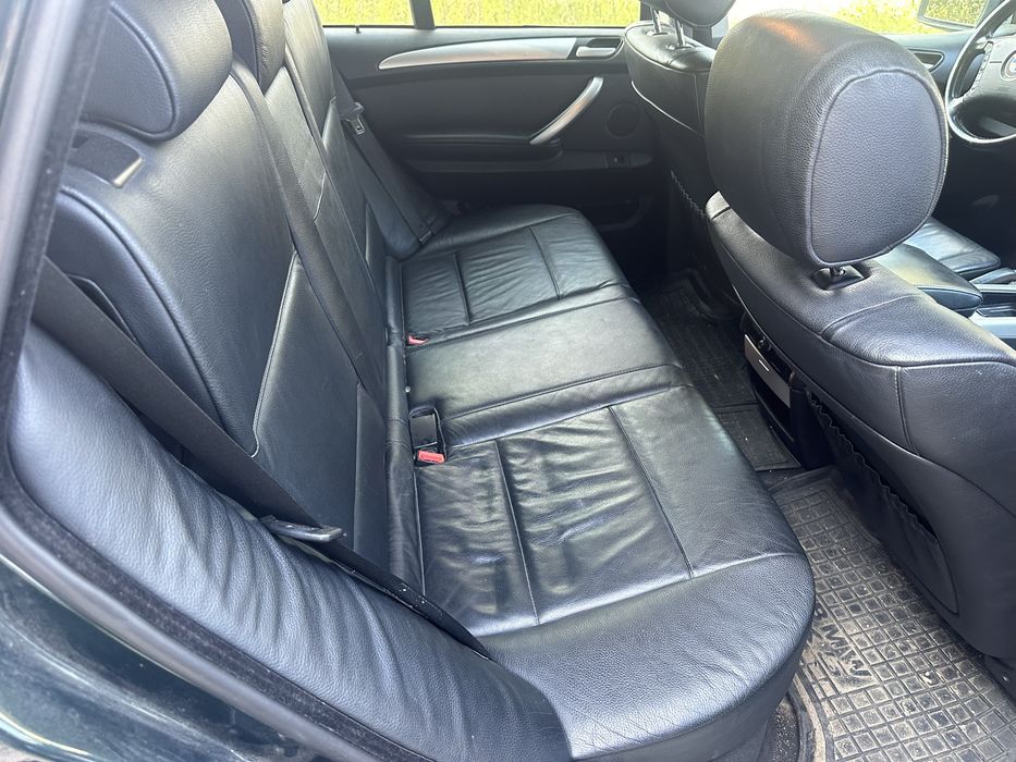 Продам гарну BMW Х5