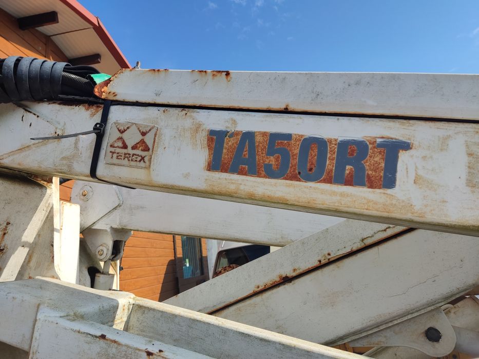 Vendo plataforma elevatória 4x4 terex