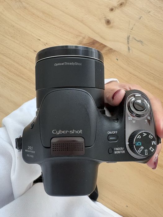 Máquina Fotográfica Sony Cyber-shot DSC-H400 – 20.1MP | Zoom Ótico 63x