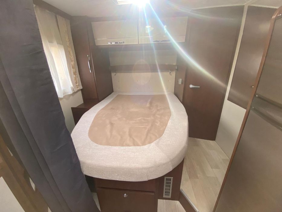 Autocaravana roller team Ford