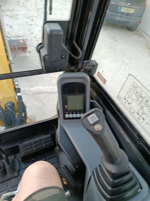 Máquina escavadora yanmar