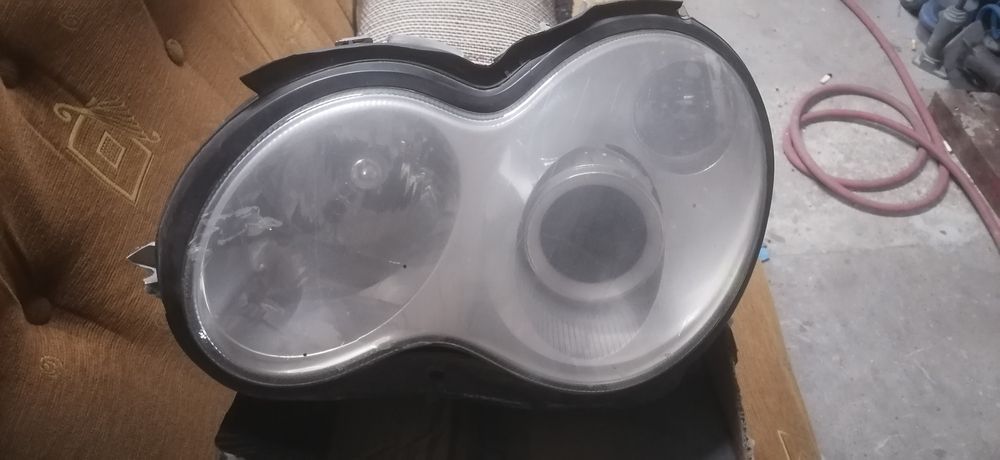 Фара ліва c200 w203