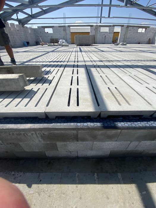 щілинна підлога бетонна підлога щільова підлога свині