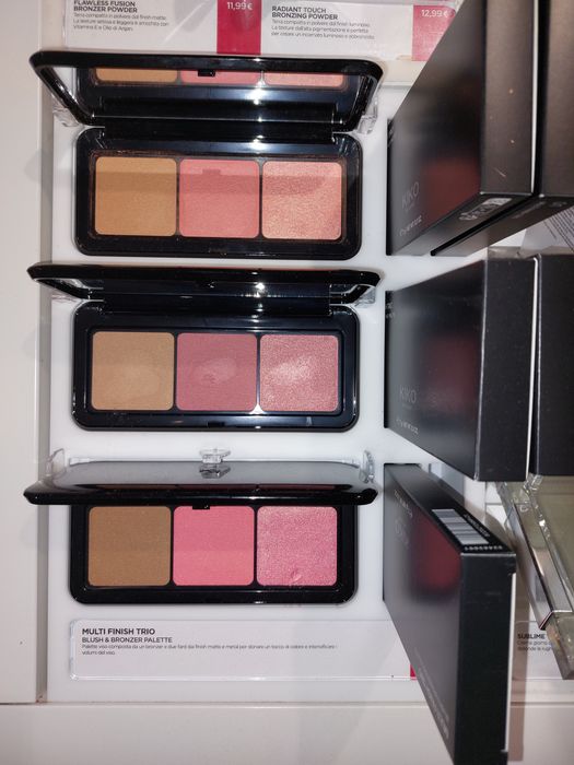 Палетка румян і бронзер Kiko Milano multi finish trio blush & bronzer 02