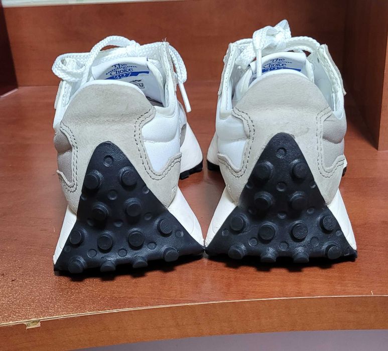 Кросівки new balance 327, оригінал,  35 розмір, 22.5см 1250
