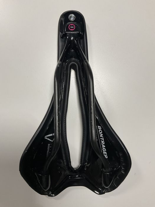 Super wygodne siodlo Bontrager Ajna PRO 144