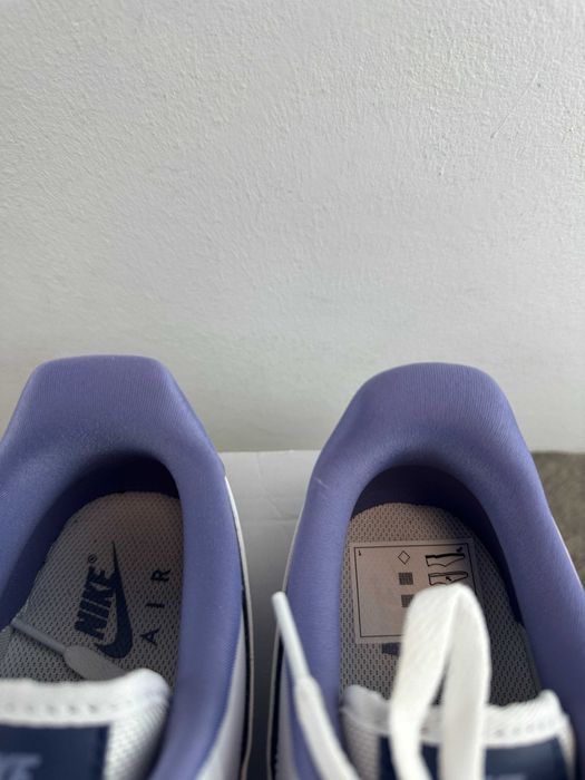 Buty męskie skórzane białe nike air force 1 essential 42