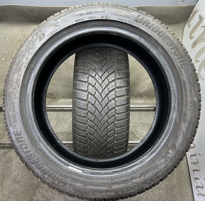 Шини зима 7.6 мм 2021р пара 205 50 R17 Bridgestone Blizzak LM005 зимові 2шт